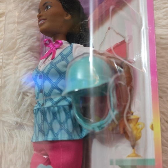 Mattel Barbie Mysteries Doll with Pink and Blue Outfit - Picture 3 of 7